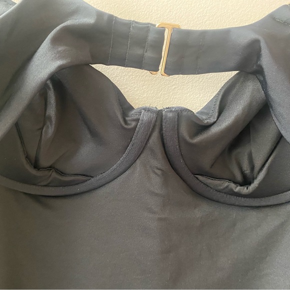 Victoria Secret Essential Wicked One-Piece Swimsuit - Picture 7 of 10